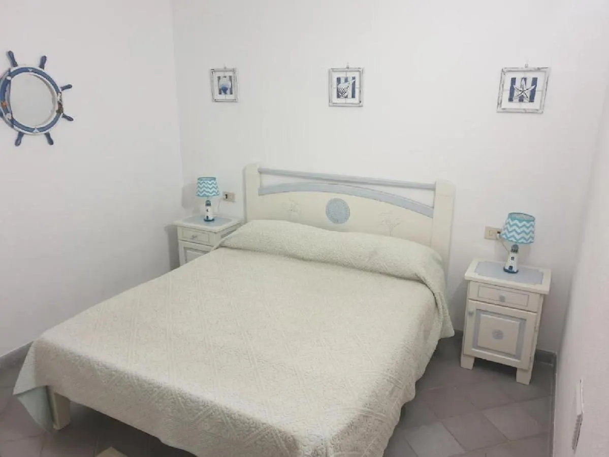 Villetta 4 Stanze Da Letto, 7 Posti, Vista Mare San Teodoro  Holiday home