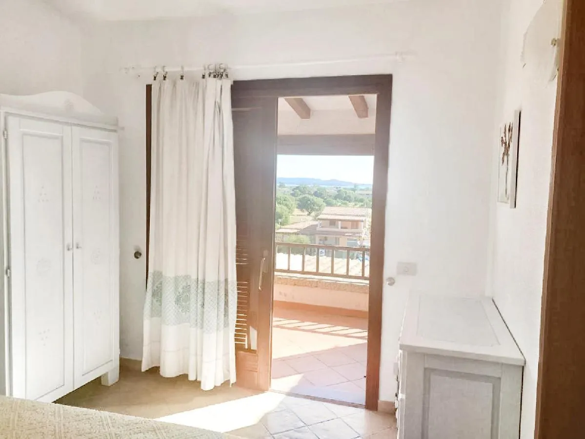 Holiday home Villetta 4 Stanze Da Letto, 7 Posti, Vista Mare San Teodoro  Italy