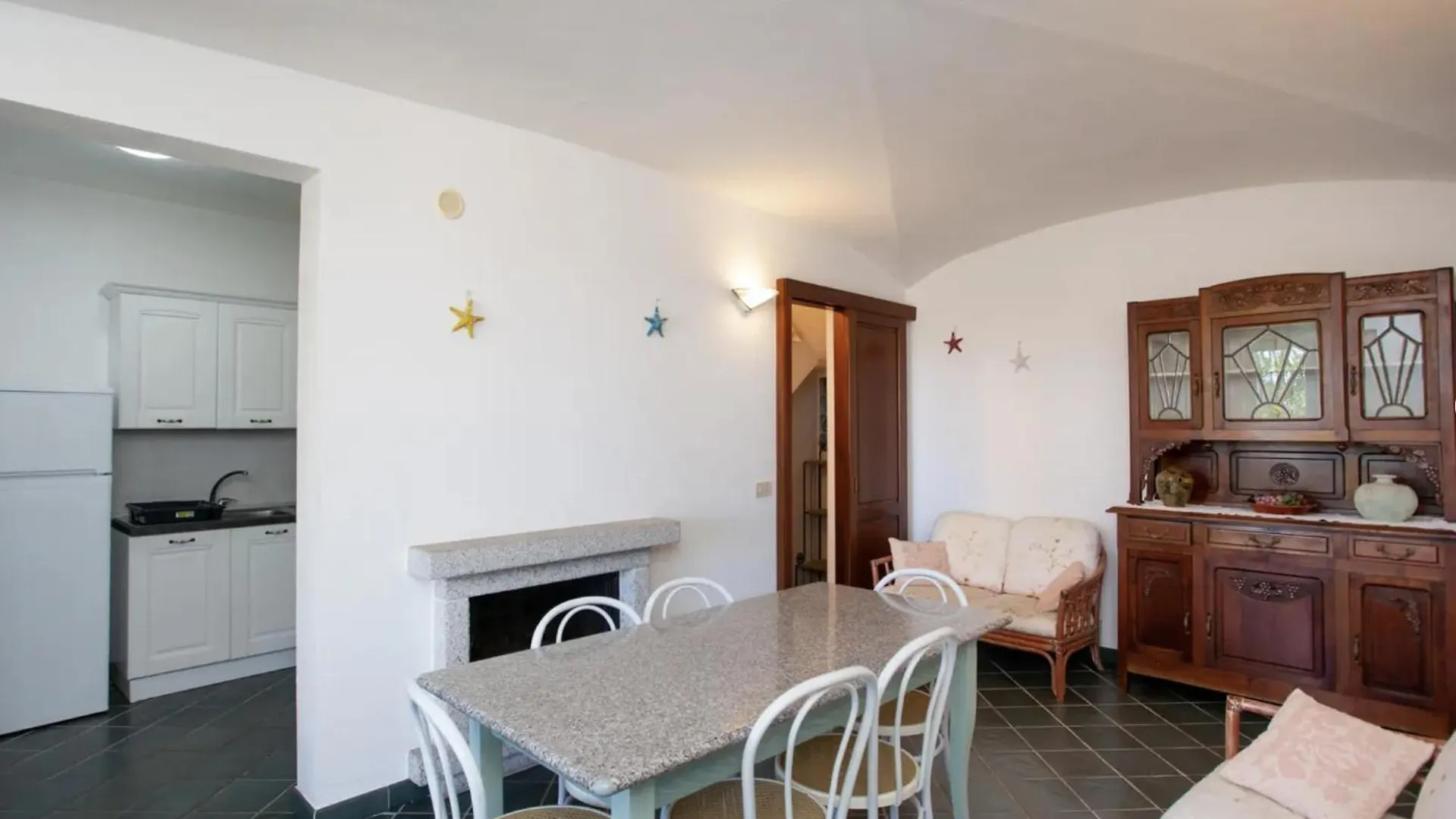Holiday home Villetta 4 Stanze Da Letto, 7 Posti, Vista Mare San Teodoro